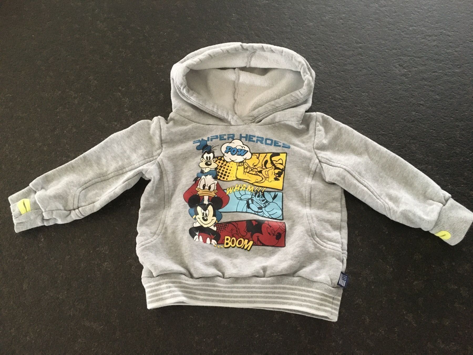 Pullover & Sweatshirts: Hoodie Kaputzenpulli Gr.86/92 – Gebraucht aus Sarnen von Pinoccio6