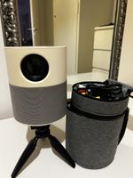 Mini Beamer Projektor mit Stativ, Tasche & Zubehör