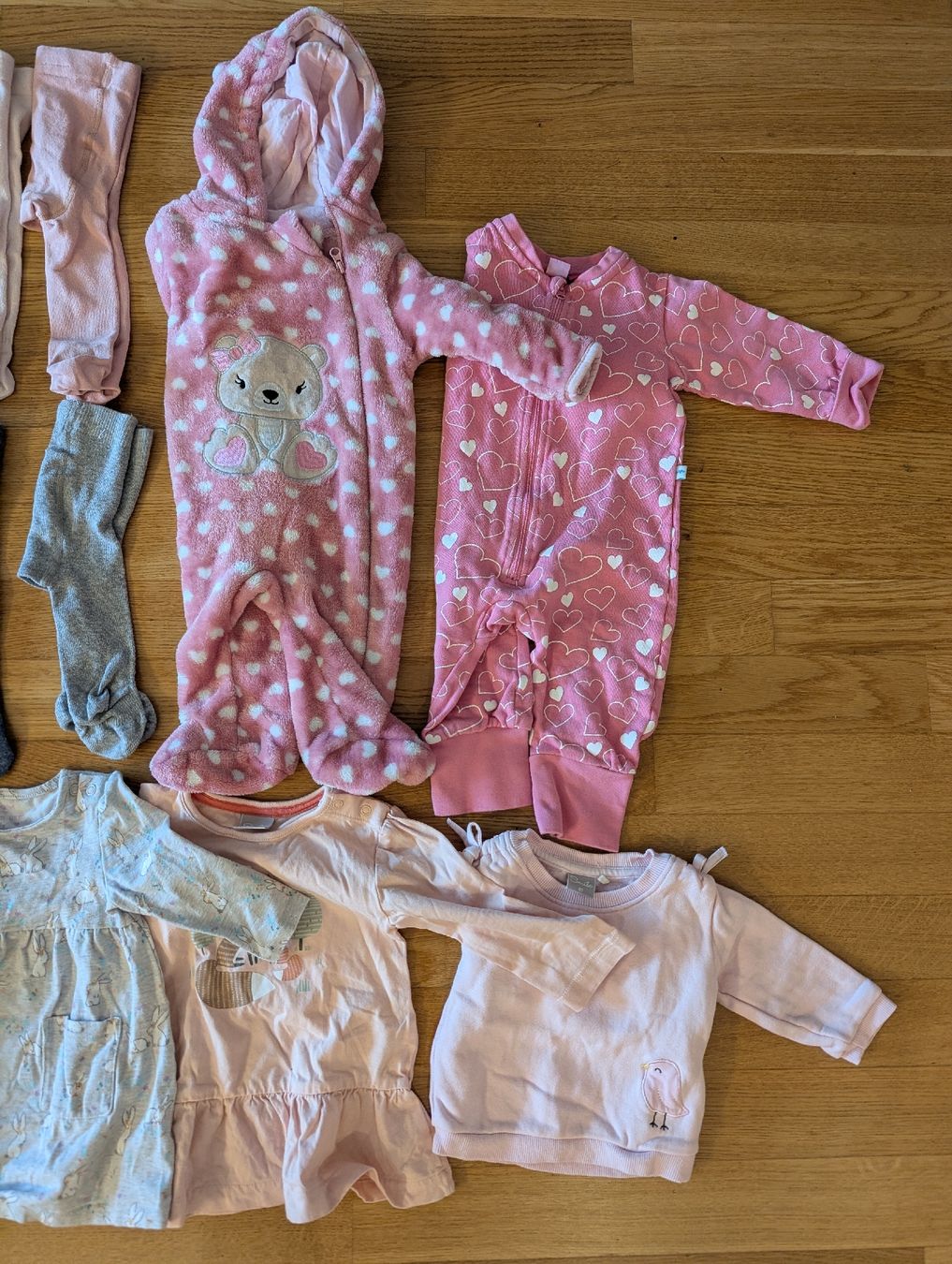 Lotti & Set di vestiti: Baby Kleider Paket, Grösse 68-72 – Usato da Uster venduto da michelitifrey 1
