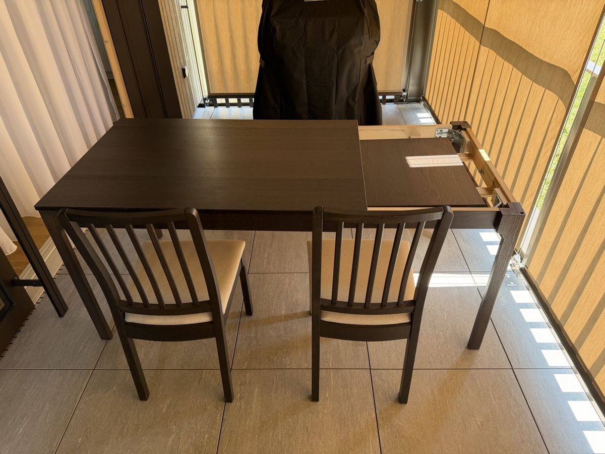Ikea Set di tavolo e panche: Ausziehtisch mit 2 Stühlen und Sitzbank – Usato da Richterswil venduto da ale_ym9l 3
