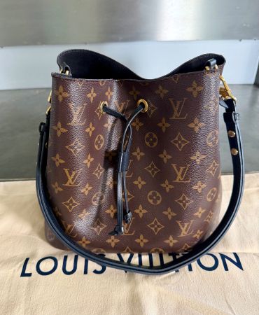 Louis Vuitton NéoNoé schwarz