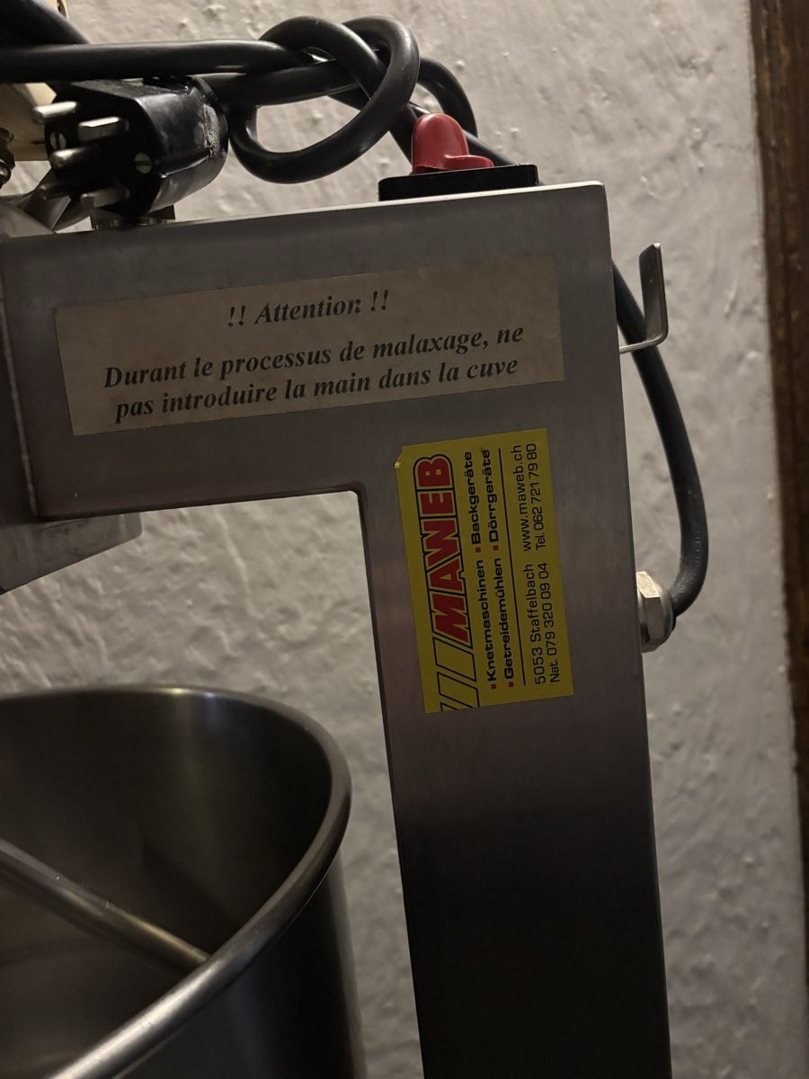 Appareils de cuisine: Teigknetmaschiene – D'occasion à Arosa par gra_sml9 1