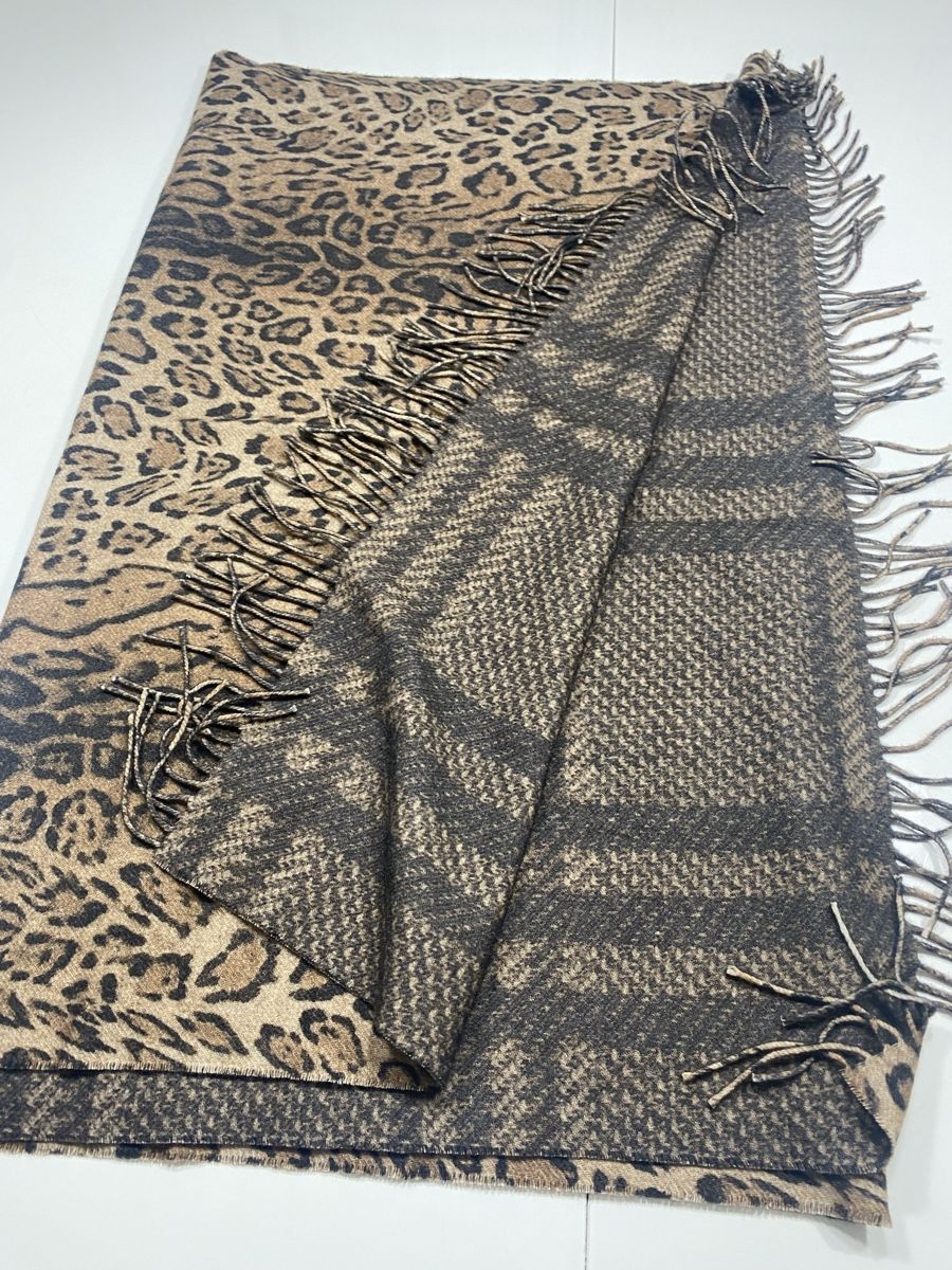 Foulard & Sciarpe: Wolle Schal 🌸 – Usato da Opfikon venduto da Luis144 3