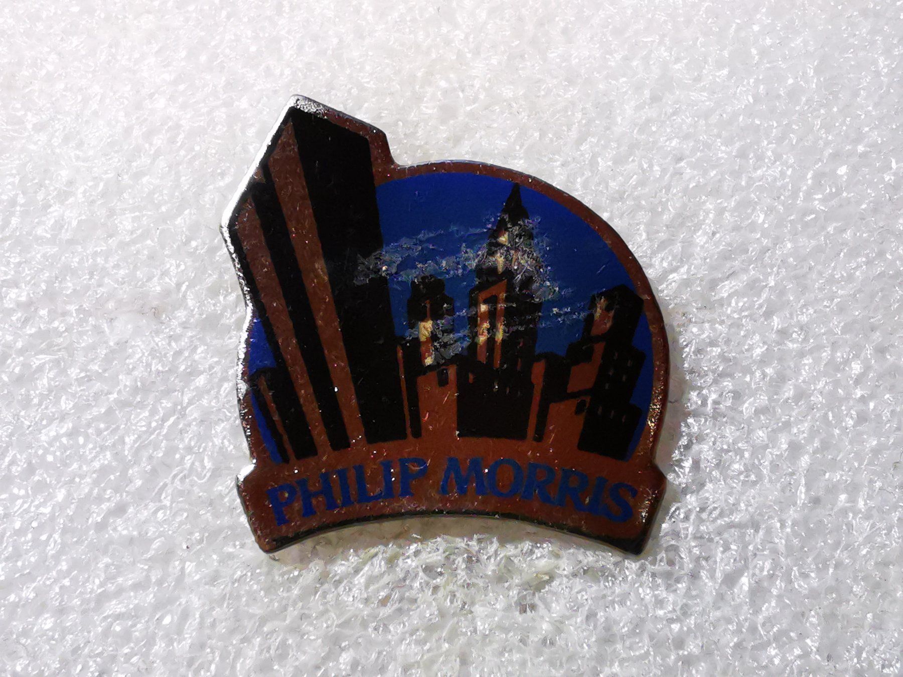 Placchette & Badge: Ansteckpin 90: Phillip Morris – Usato da Oppligen venduto da Pin-Fall-Shop