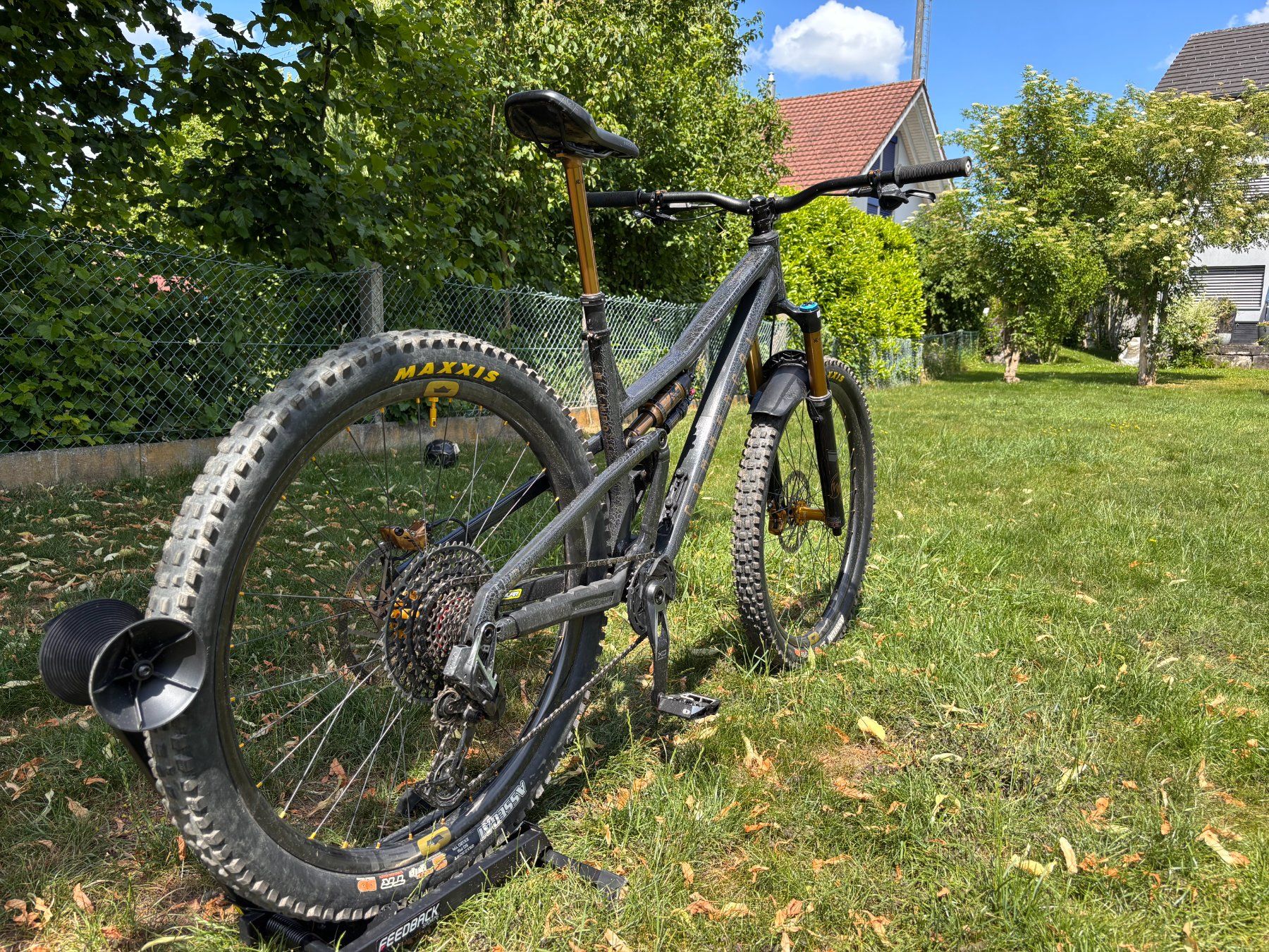 Commencal Velos: COMMENCAL T.E.M.P.O. T-TYPE CRACKLED BLACK 2024 – Gebraucht aus Wichtrach von SAMeyer00 2