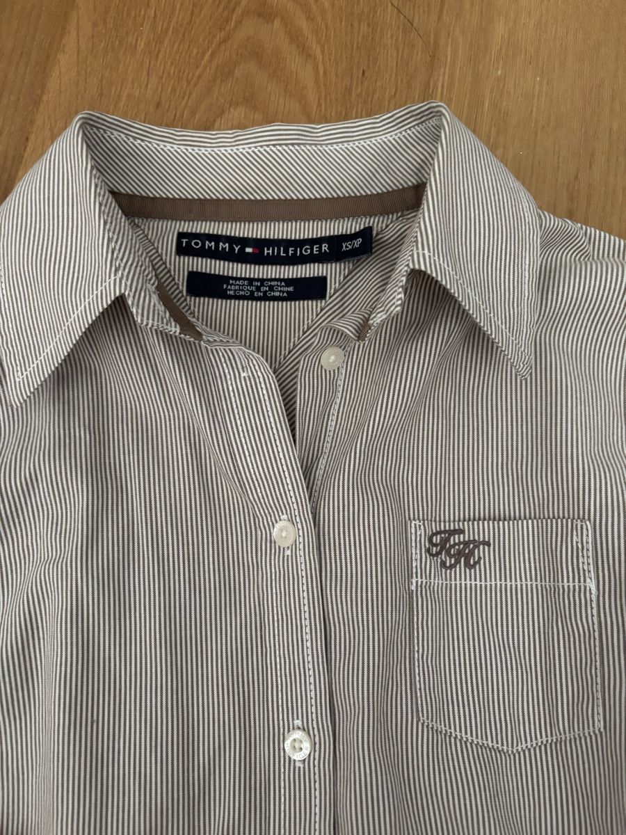 Tommy Hilfiger Blusen: Tommy Hilfiger Hemd Gr. XS/S – Gebraucht aus Windisch von bymarikaa 1