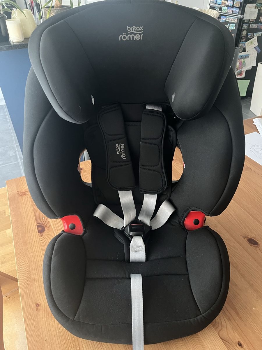 Britax Römer Sièges auto: Kindersitz Britax Römer – D'occasion à Wil SG par mar_2jrf 1