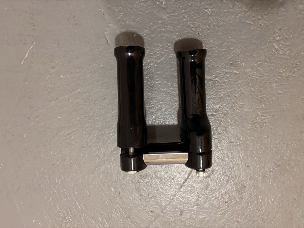 Harley-Davidson Tutti i ricambio per moto: Risers Harley Davidson – Usato da Remaufens venduto da ezekiel1603 1