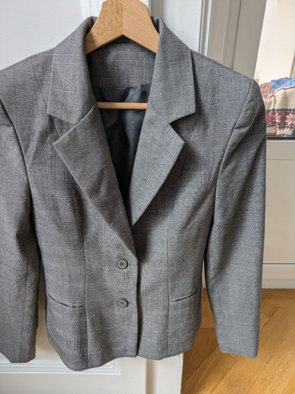 Vestes: Blazer gris 34/36 – D'occasion à Pully par ane_7zck