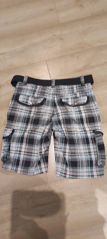 Pantaloni: Kurze Hose Bermudas  – Usato da Schänis venduto da he80