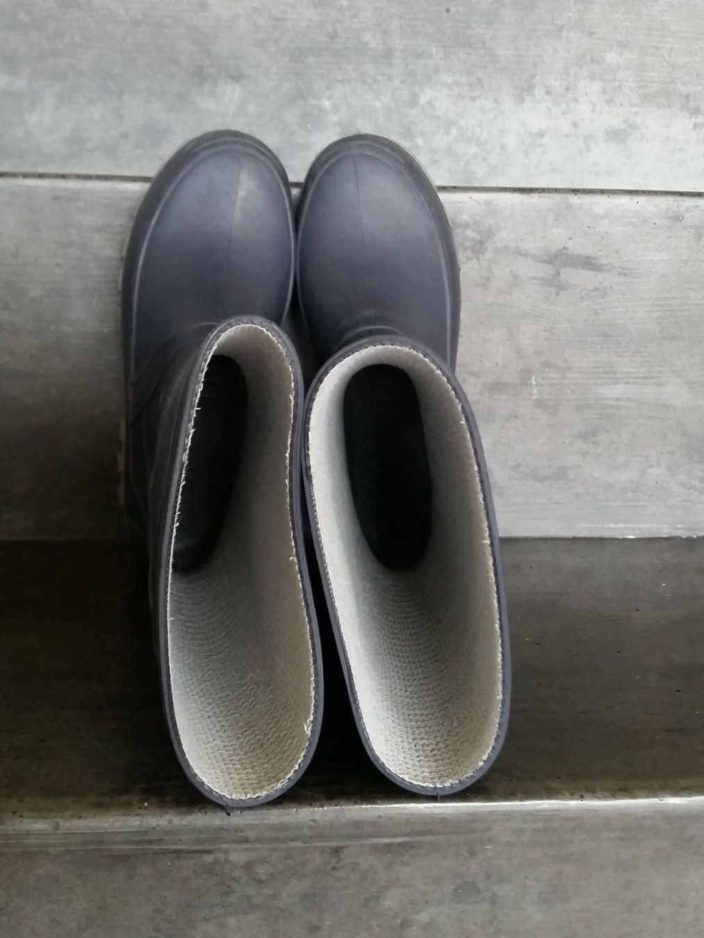 Schuhe für Jungen: Regenstiefel Gr. 30 / Bottes de pluie 30 – Gebraucht aus Villars-sur-Glâne von richardette 4