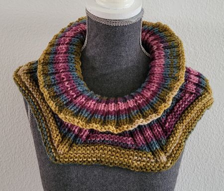 Strickschal Schlauchschal handgestrickt bunt neuwertig