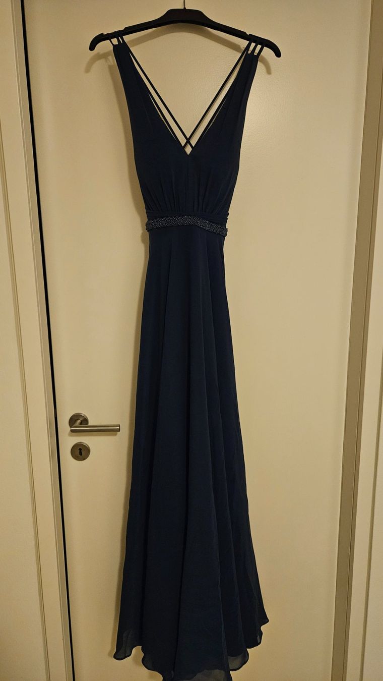 Vestiti: Vera Mont Abendkleid Dunkelblau Gr. 34 Elegant – Usato da Vevey venduto da nus_ly82