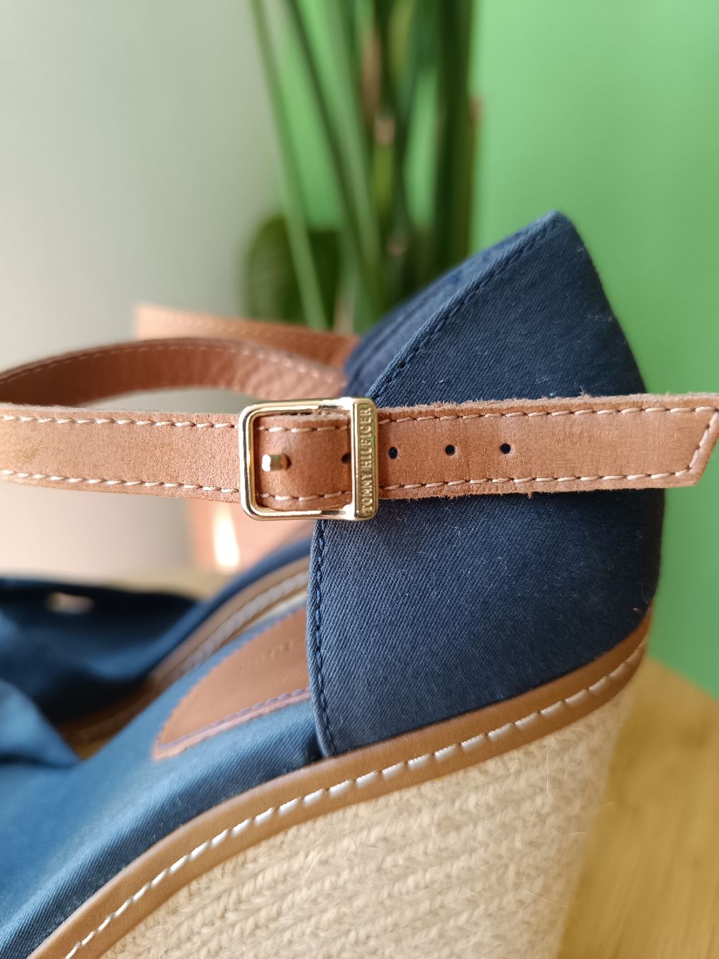 Tommy Hilfiger Chaussures femmes: Sandalen blau Tommy Hilfiger – D'occasion à Wolfwil par SecondOwner 6