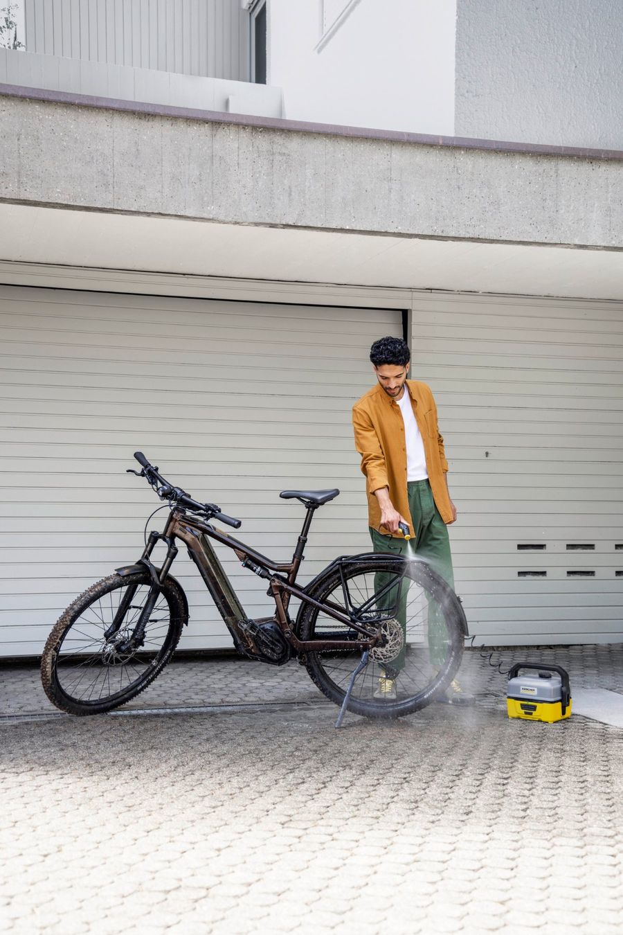 Kärcher Idropulitrici ad alta pressione: KÄRCHER MOBILER REINIGER OC 3 + AUTOLADEGERÄT – Usato da Wildegg venduto da Swiss.Olympia 6