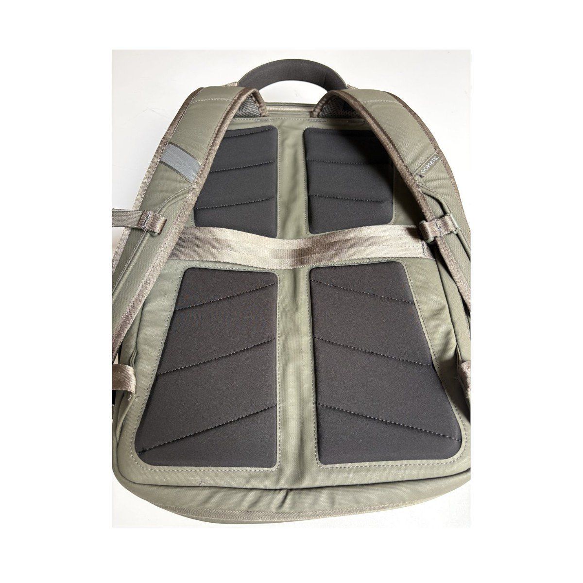 Zaini: Backpack 14L, Olivgrün - minimale Gebrauchsspuren – Nuovo (secondo la descrizione) da Zug venduto da isdach 3