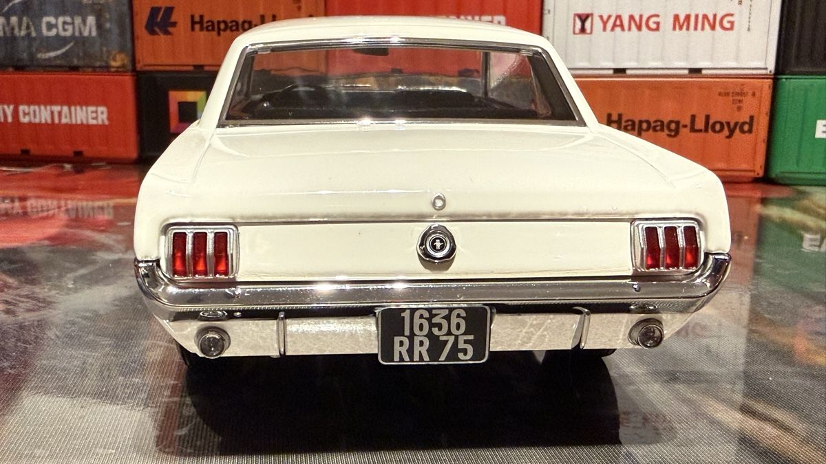 Ford Modellini d'auto: Ford Mustang Weiss  184 (Nr. 349/500 ) – Nuovo e nell'imballaggio originale da Basel venduto da Zomeg 2