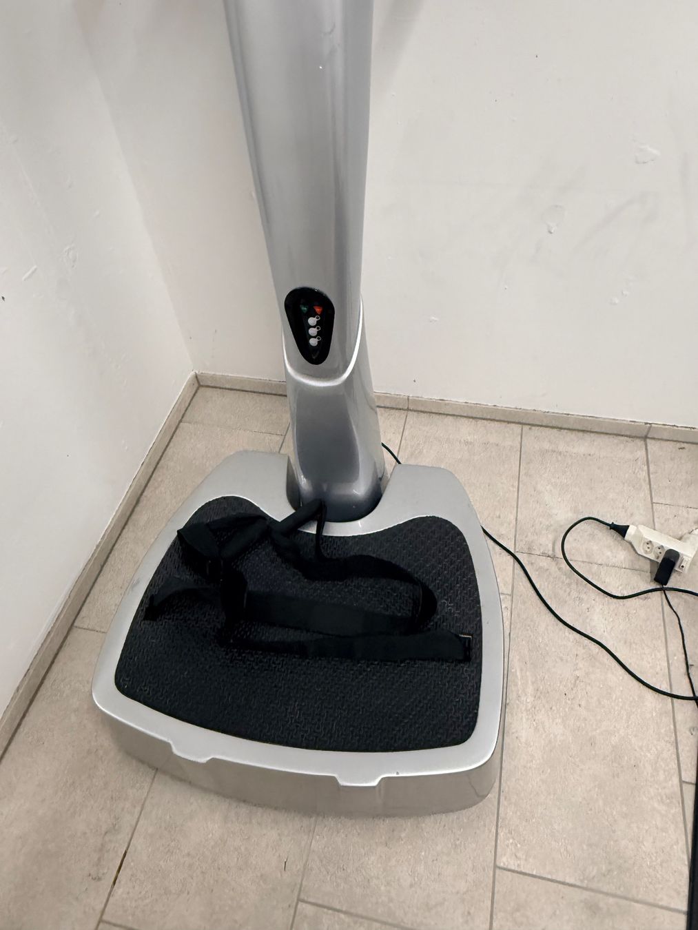 Power Plate Vélos d'appartement: Power Plate 618 – D'occasion à Küssnacht am Rigi par Grittibaenz 5
