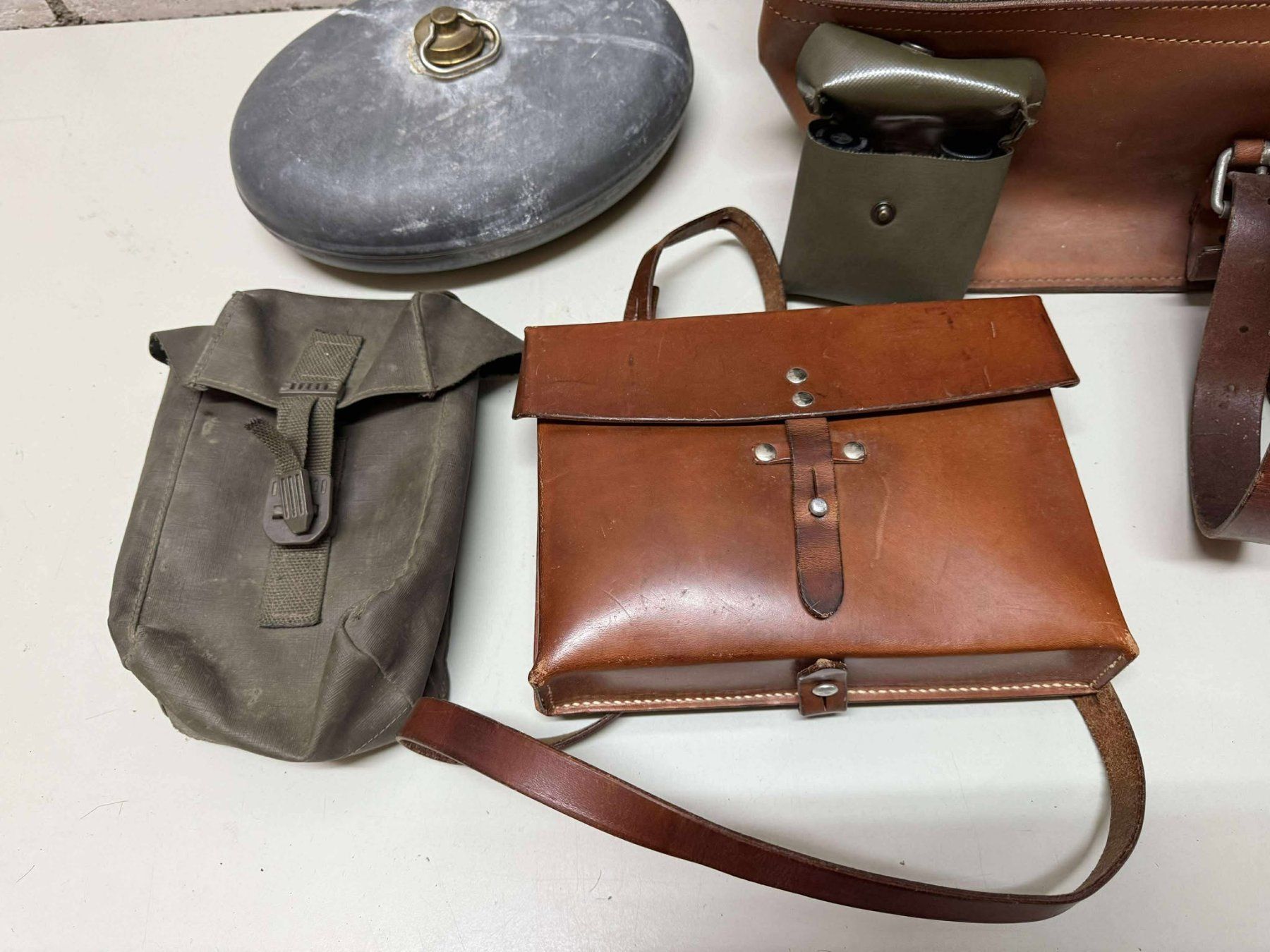 Zaini: Rucksack Ledertasche CH Militär + div. – Usato da Winterthur venduto da Joe1001 2