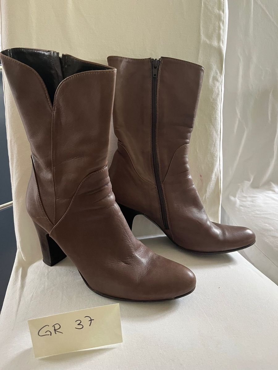 Scarpe da donna: Elegante braune Lederstiefel Gr. 37 – Usato da Lenzburg venduto da selabella