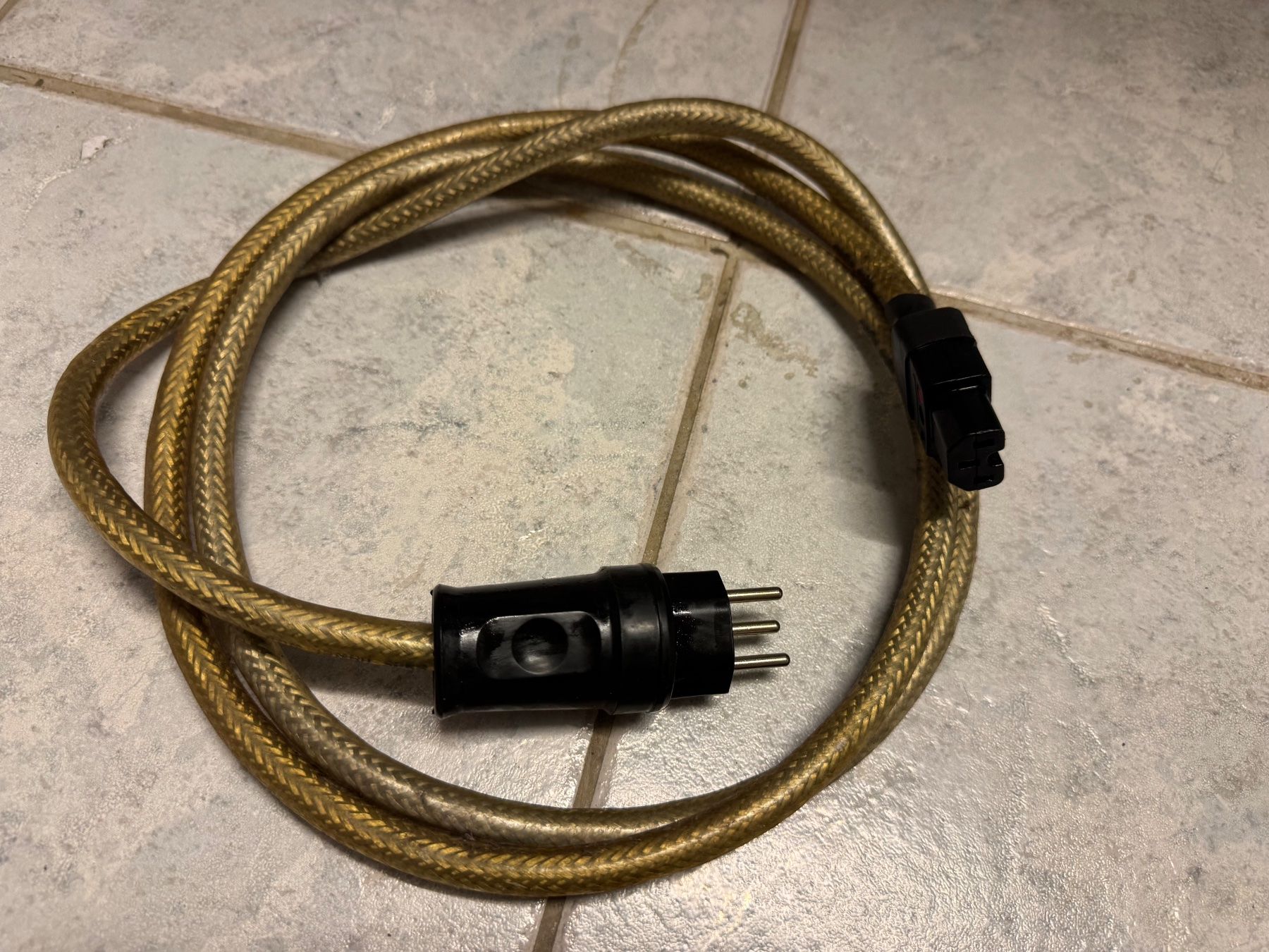 Cavi: Audio Agile Power Wire Netzkabel 2 m – Usato da Trimbach venduto da ELITA-5 5