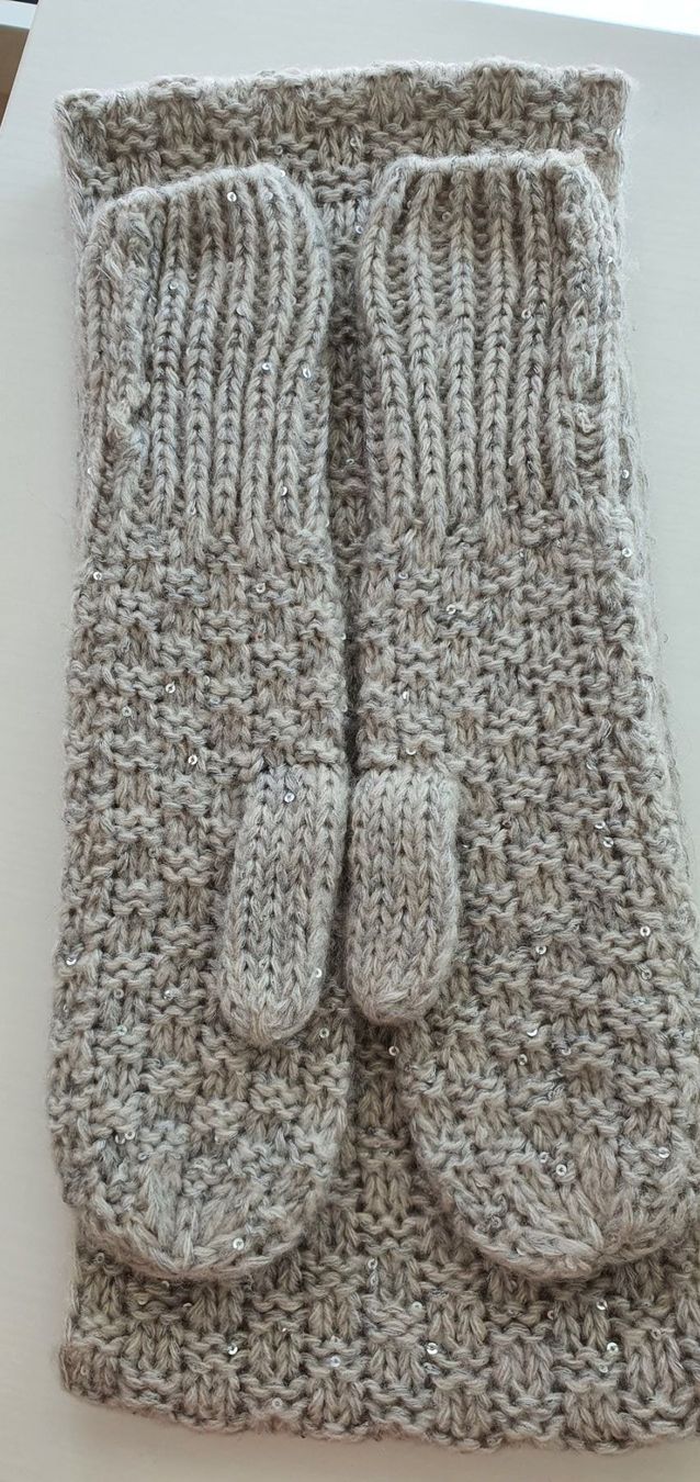 Foulard & Sciarpe: Set Schal und Handschuhe – Nuovo (secondo la descrizione) da Basel venduto da Kristal4 2
