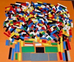 Lego / 1 Kilo Bausteine - inkl. Platten. Gewaschen.