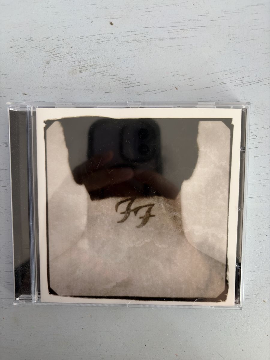 CDs: Foo Fighters CD – Neuf (Voir description) à Grand-Lancy par column96