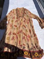 Robe brodée 