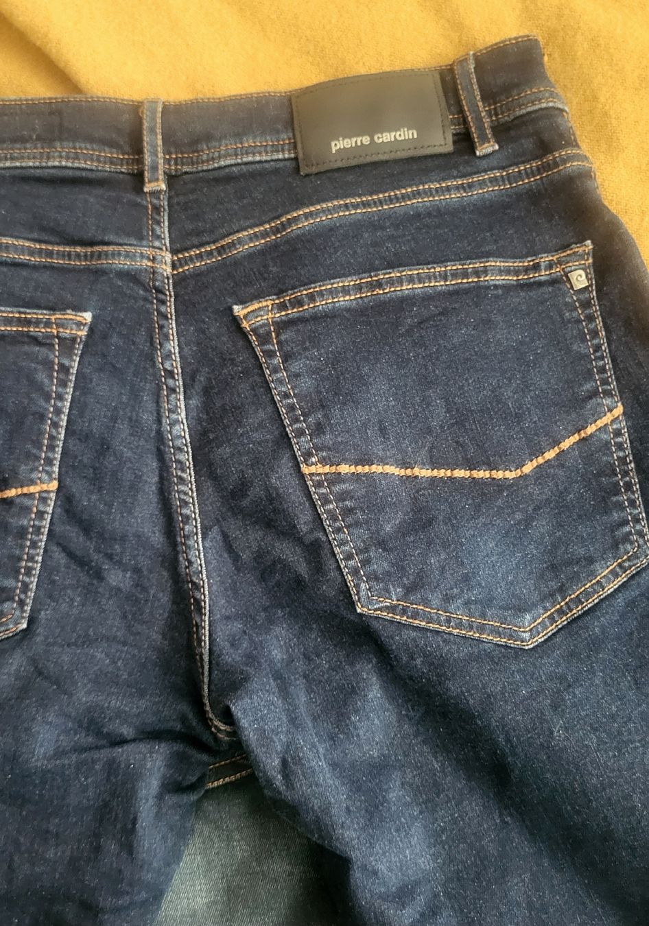 Pierre Cardin Jeans: Pierre Cardin Markenjeans – Nuovo (secondo la descrizione) da Fehraltorf venduto da ann_wpr7
