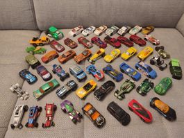 Lot petites voitures Hot wheels