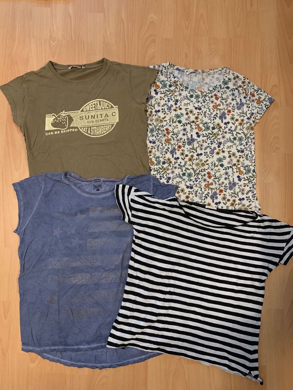 T-shirt: 4x T-Shirt Gr. M – Usato da Kreuzlingen venduto da jamie45