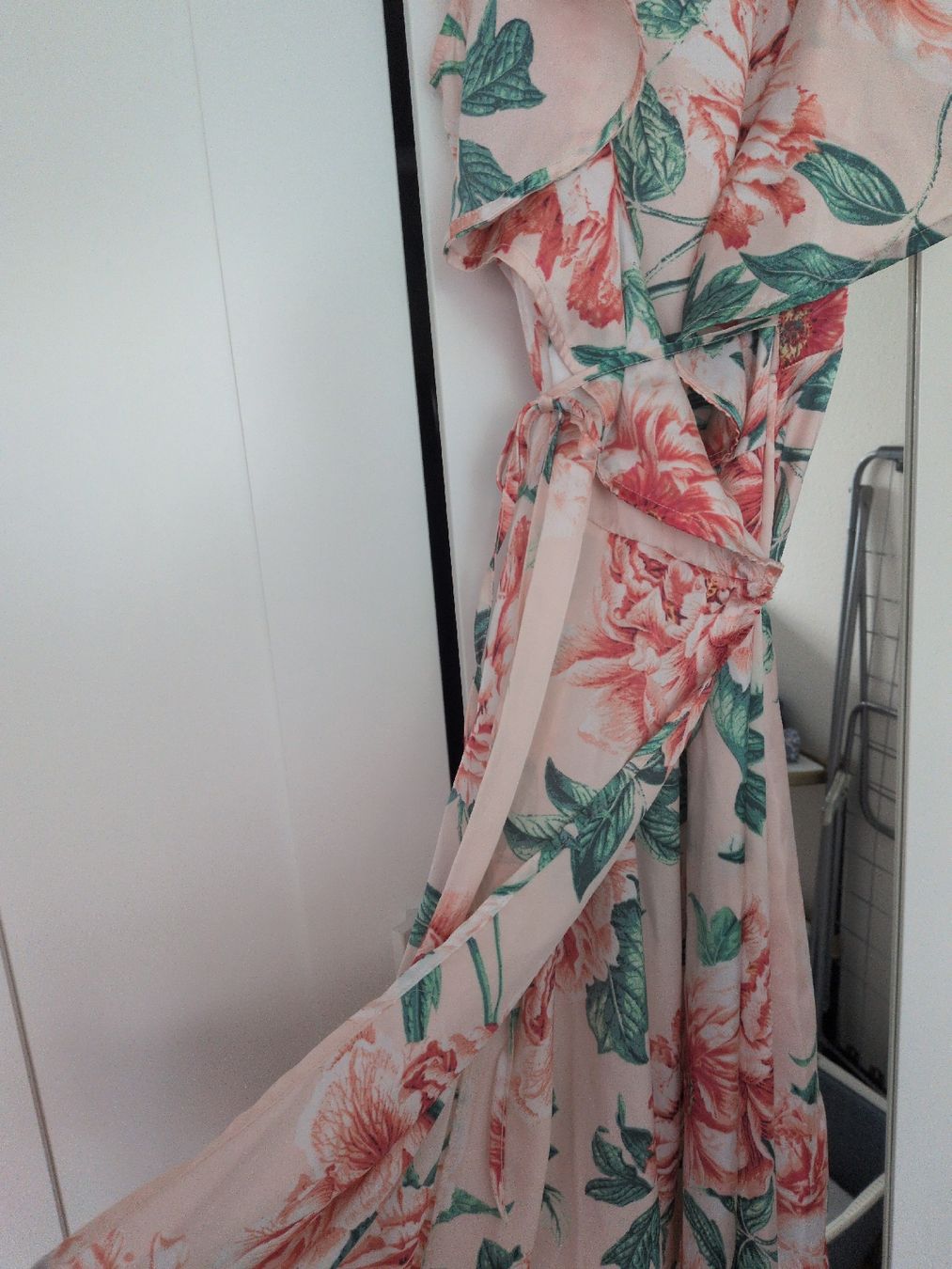 Vestiti: Sommerliches Blumenkleid  – Usato da Thun venduto da Jrkw 2