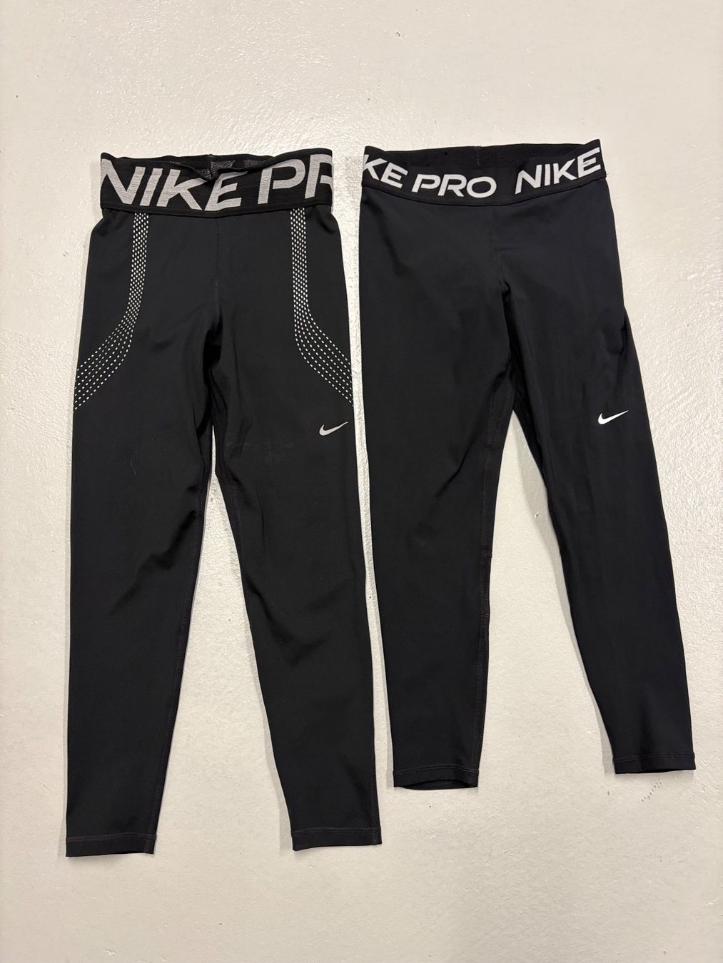 Nike Leggings: 2 Nike Pro Leggings schwarz Grösse S – Gebraucht aus Regensdorf von secondchancefashion