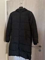 Giacca marca Pieces usata ma in ottime condizioni. Taglia S.