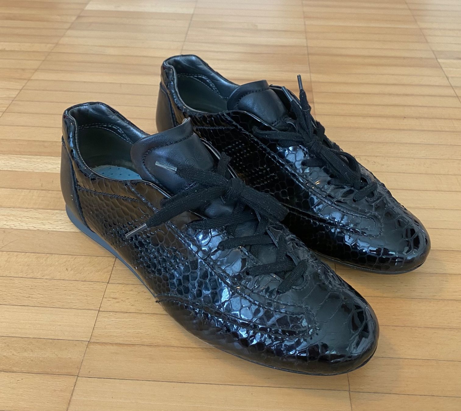 Hogan Damenschuhe: Hogan Schuhe Damen Gr. 38 – Gebraucht aus Frauenfeld von LIL_NA
