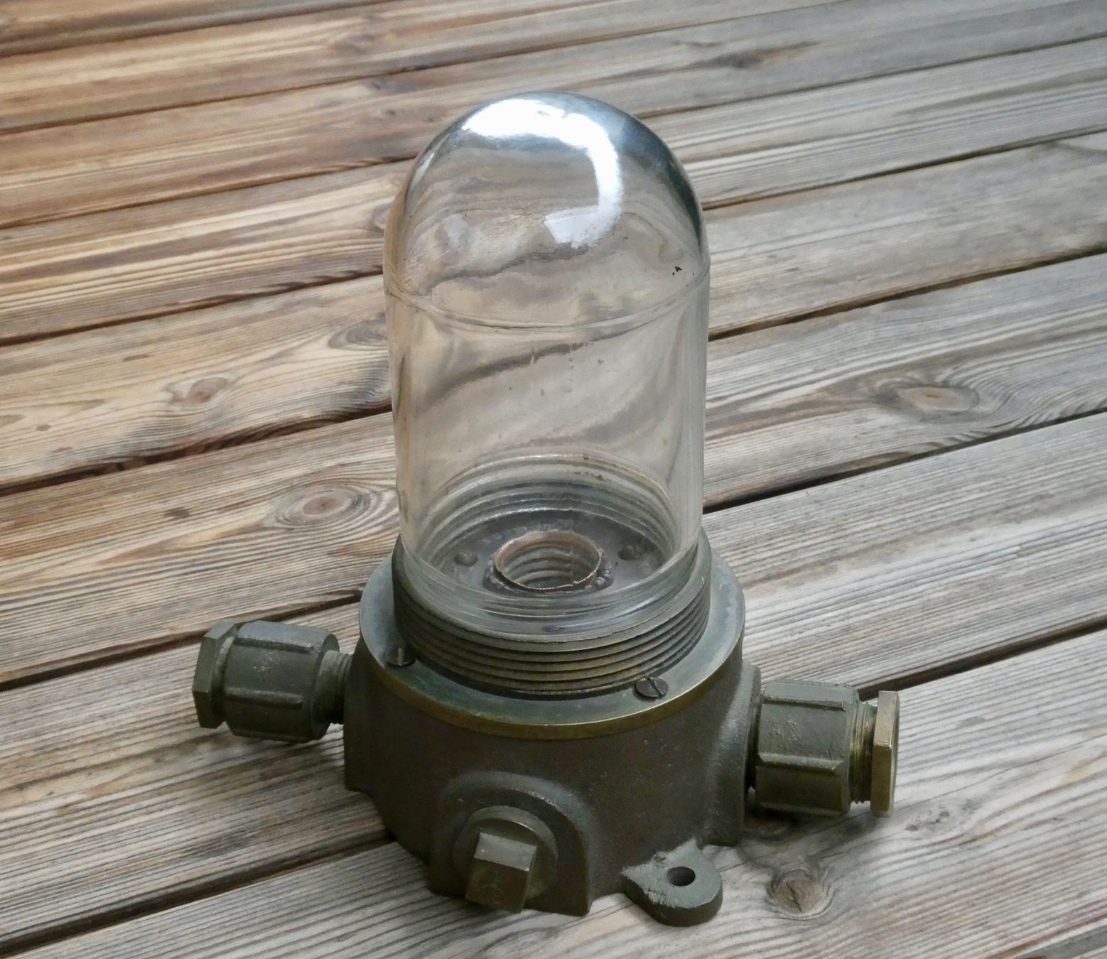 Lampade: antike Deckenlampe Bunkerlampe Messing mit Einschraubglas – Usato da Lüchingen venduto da Eeizo 4