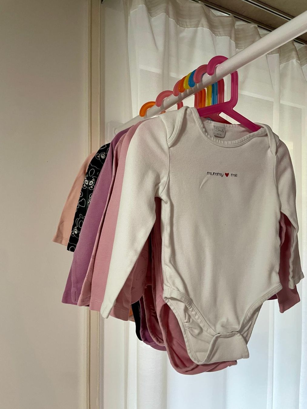 Ensembles coordonnés: 8 bodys langarm / Grösse 98-104cm – D'occasion à Basel par rev_26s7 5
