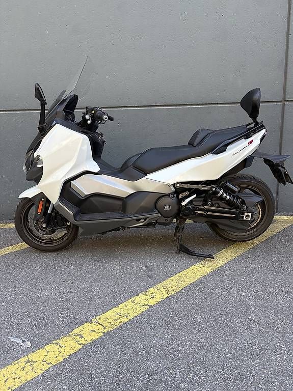Sym Scooter: Maxsym 500 TL – Usato da Vouvry venduto da Giuliano302