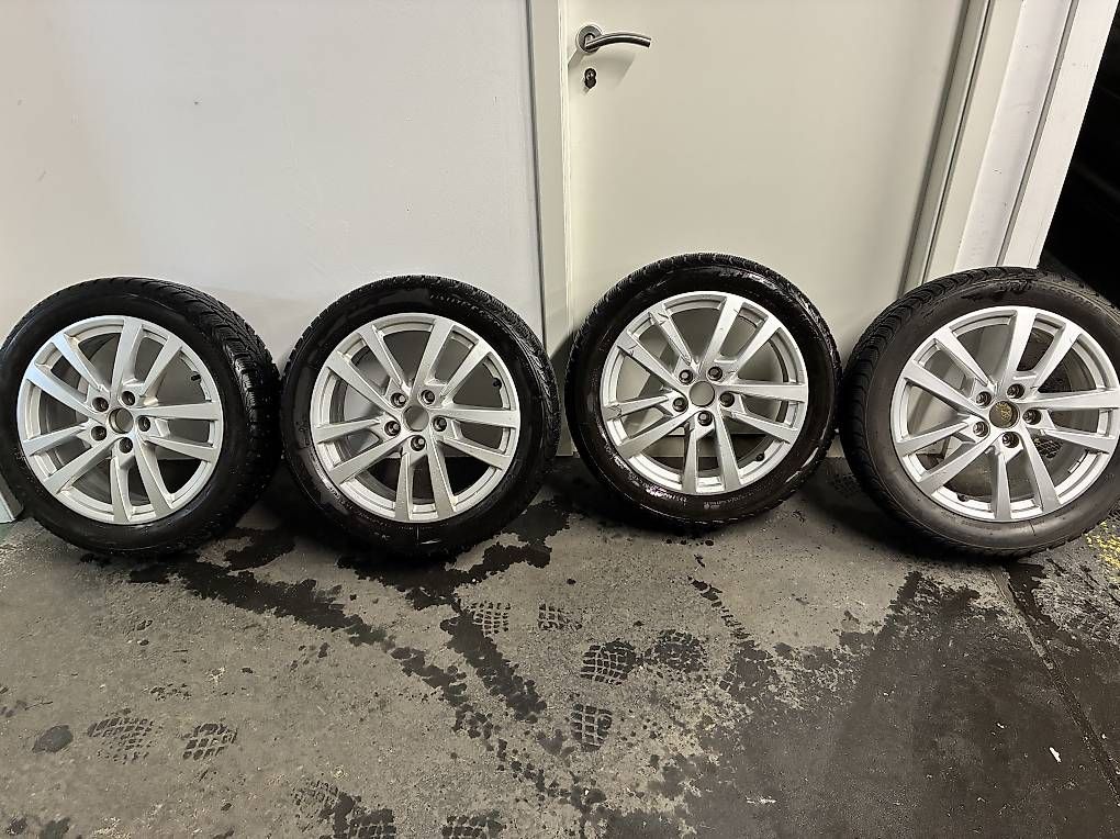 Pneus & Kompletträder: Jantes Audi avec pneus hiver – Gebraucht aus Nyon von mar_cvl9