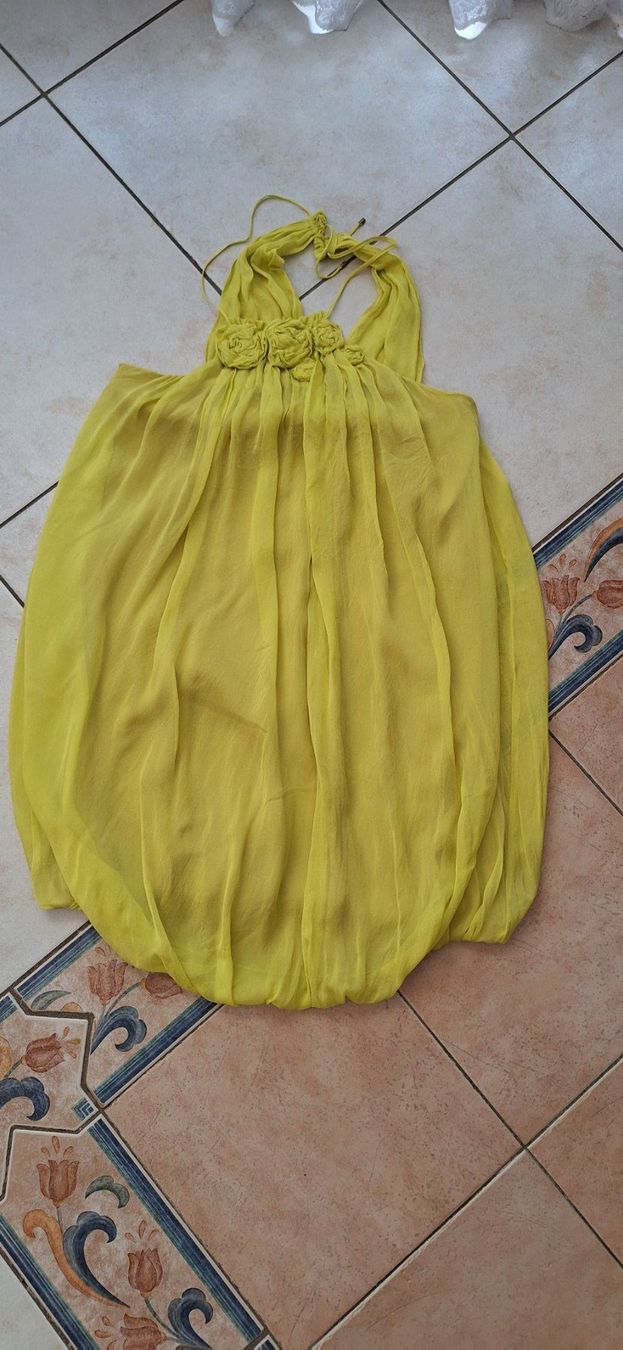 Zara Vestiti: Robe jaune en soie , taille S – Usato da St-Triphon venduto da Jldr0 2