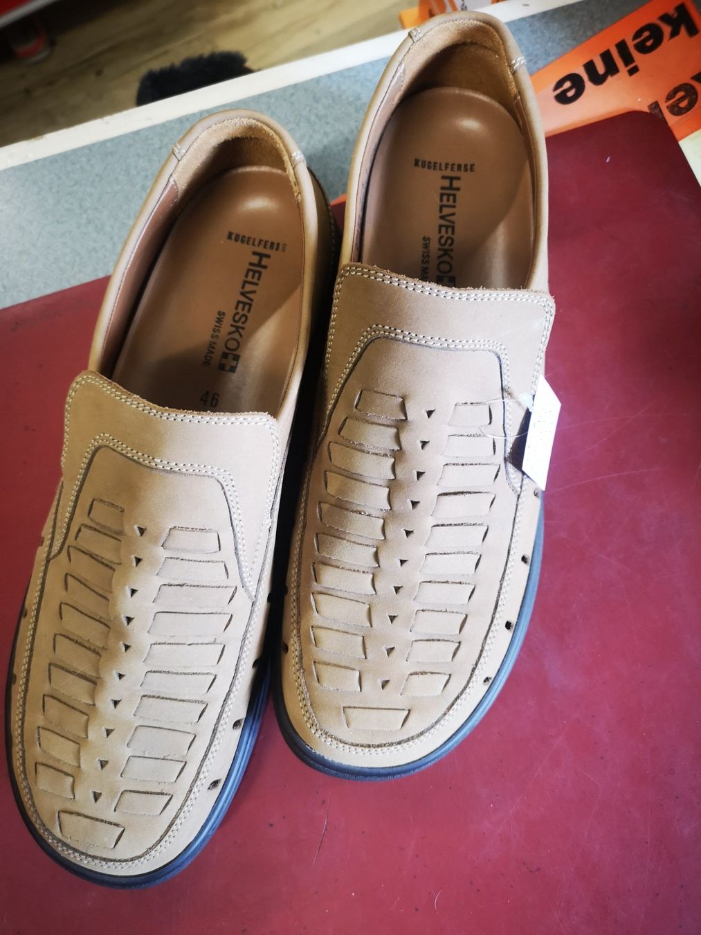 Helvesko Herrenschuhe: Helvesko – Neu und originalverpackt aus Möhlin von Highwaytom 2
