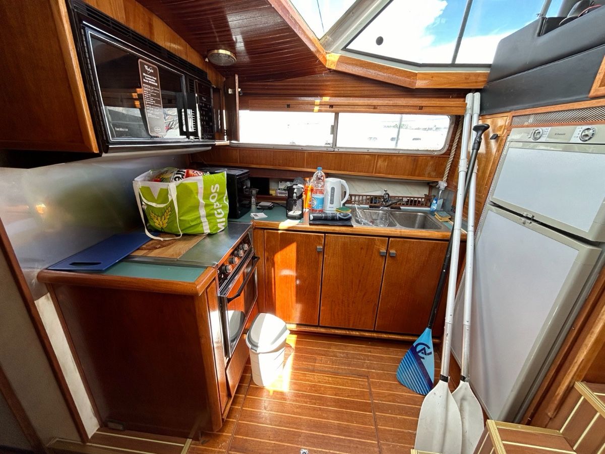 Bayliner Boote: Bayliner 3888 – Gebraucht aus Chevroux von soutonaval 9