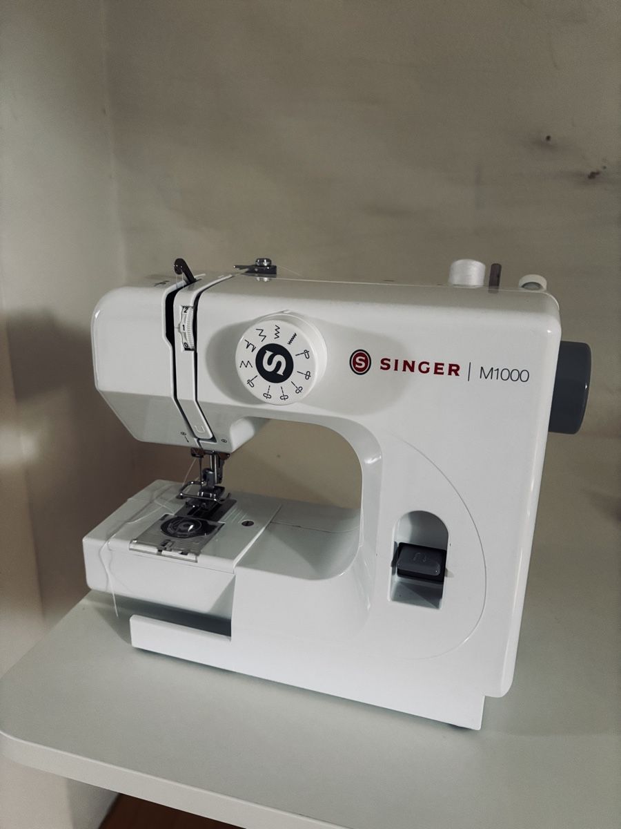 Singer Machines à coudre: Singer M1000 - Kompaktnähmaschine – D'occasion à Aarau par evo_88gz