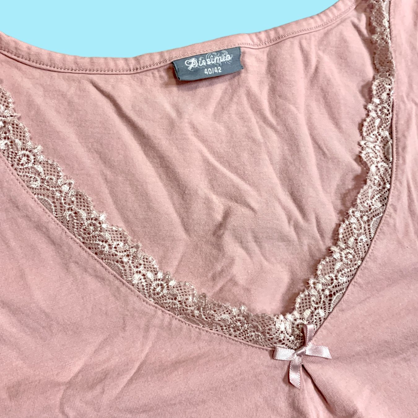 T-Shirts: Dusky pink pyjama top with lace trimming – Gebraucht aus Basel von demonbaby2222 2