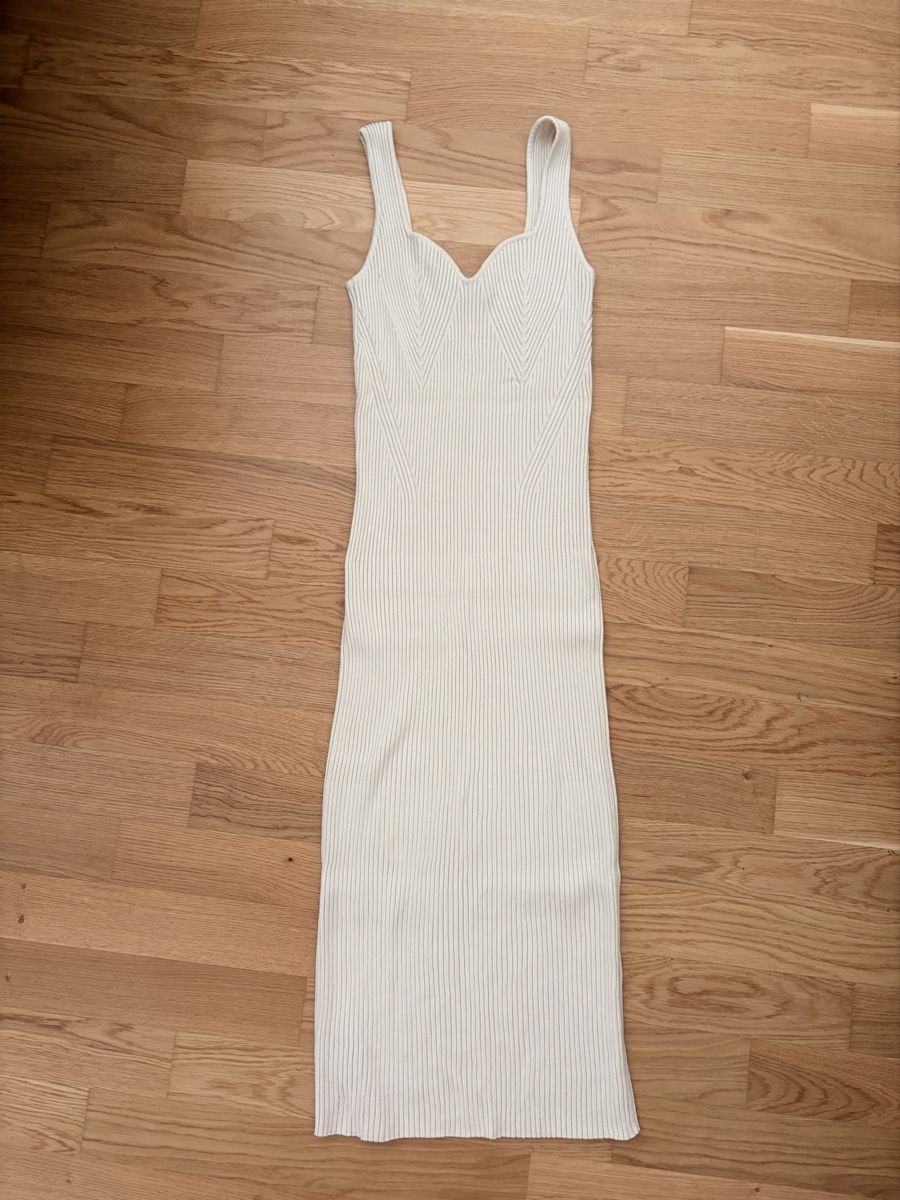 Robes: RESERVED Kleid – Neuf (Voir description) à Zürich par Sandraastoll 1