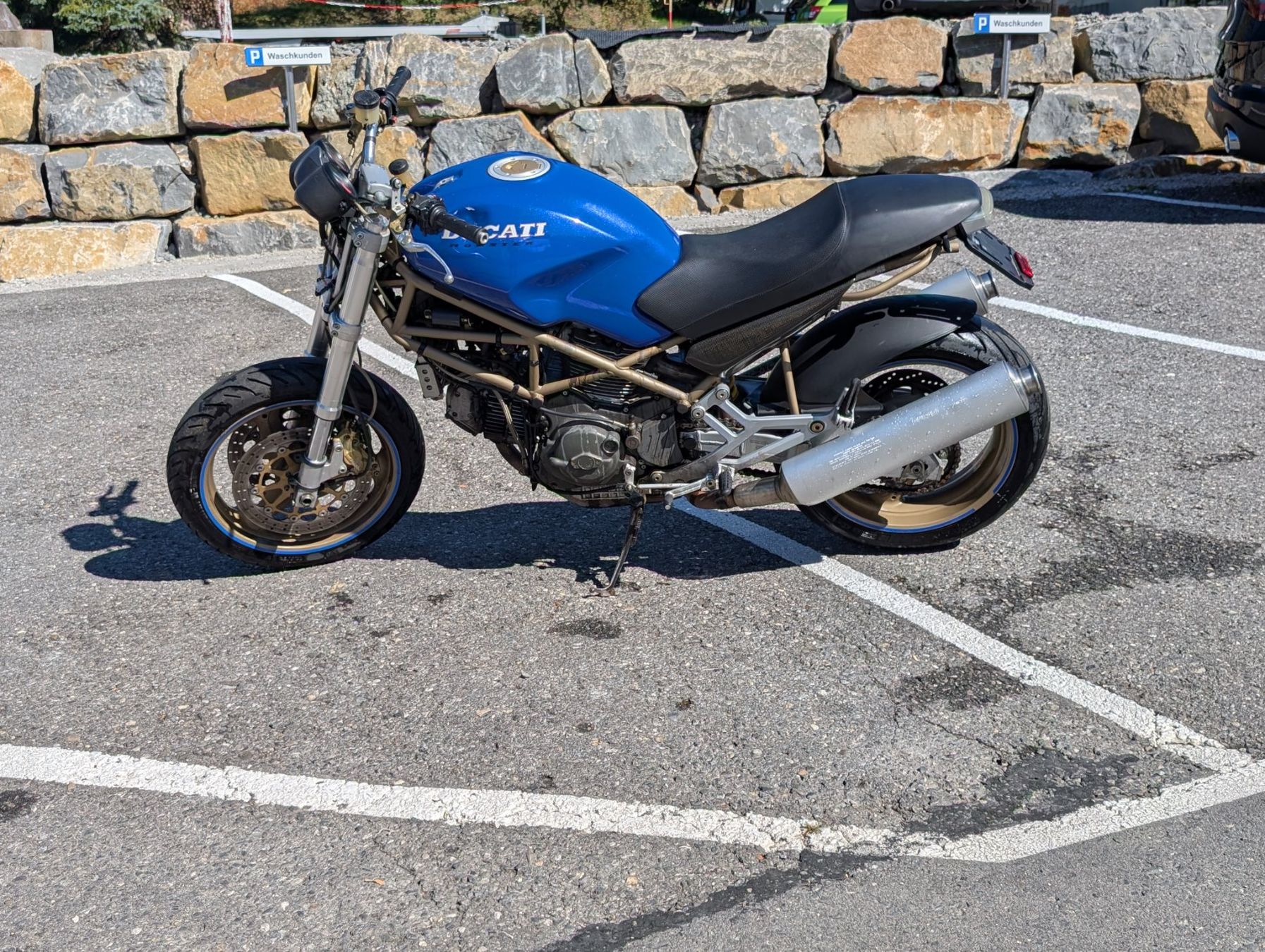 Ducati Strasse: Ducati Monster 900 i.e – Gebraucht aus Rotkreuz von TFB_1 1