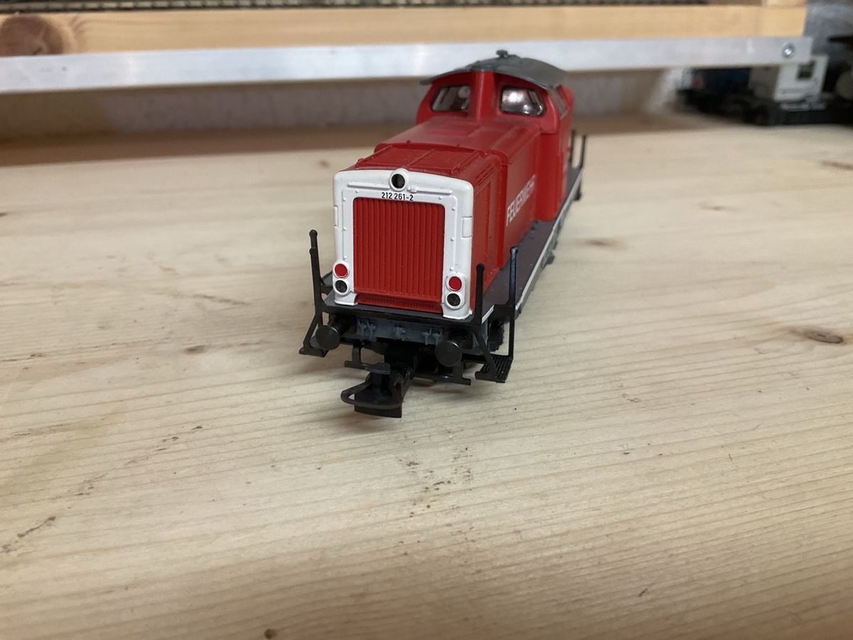 Märklin Modellini di ferrovie: DB V 100 – Nuovo (secondo la descrizione) da Wald ZH venduto da Sbbemilio 1