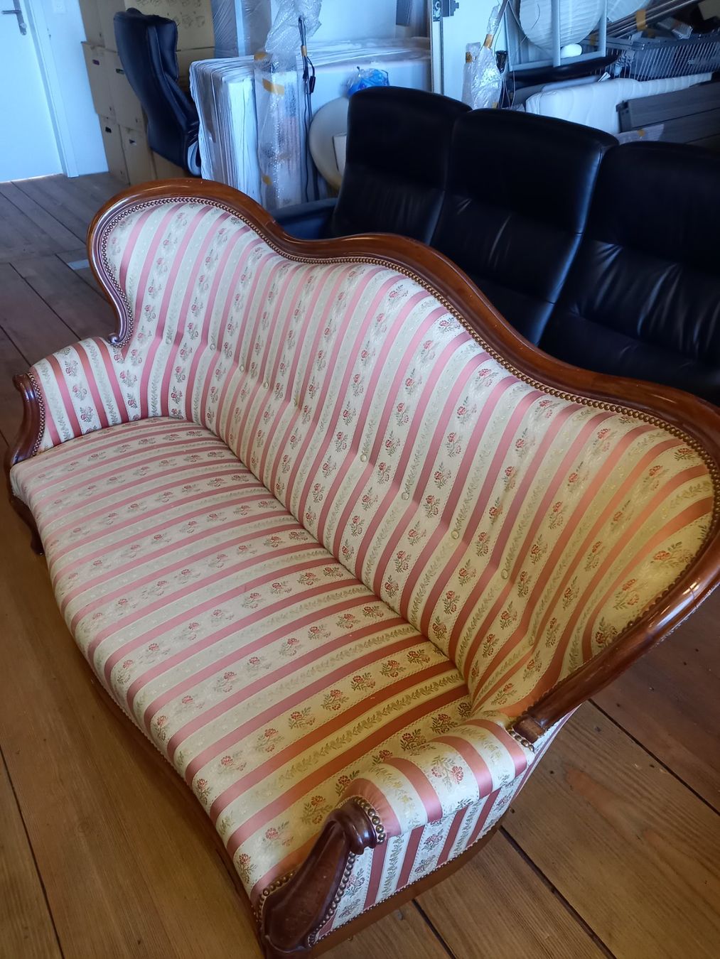 Sofas: Antikes Sofa – D'occasion à Biglen par BrockenhausGruenspan
