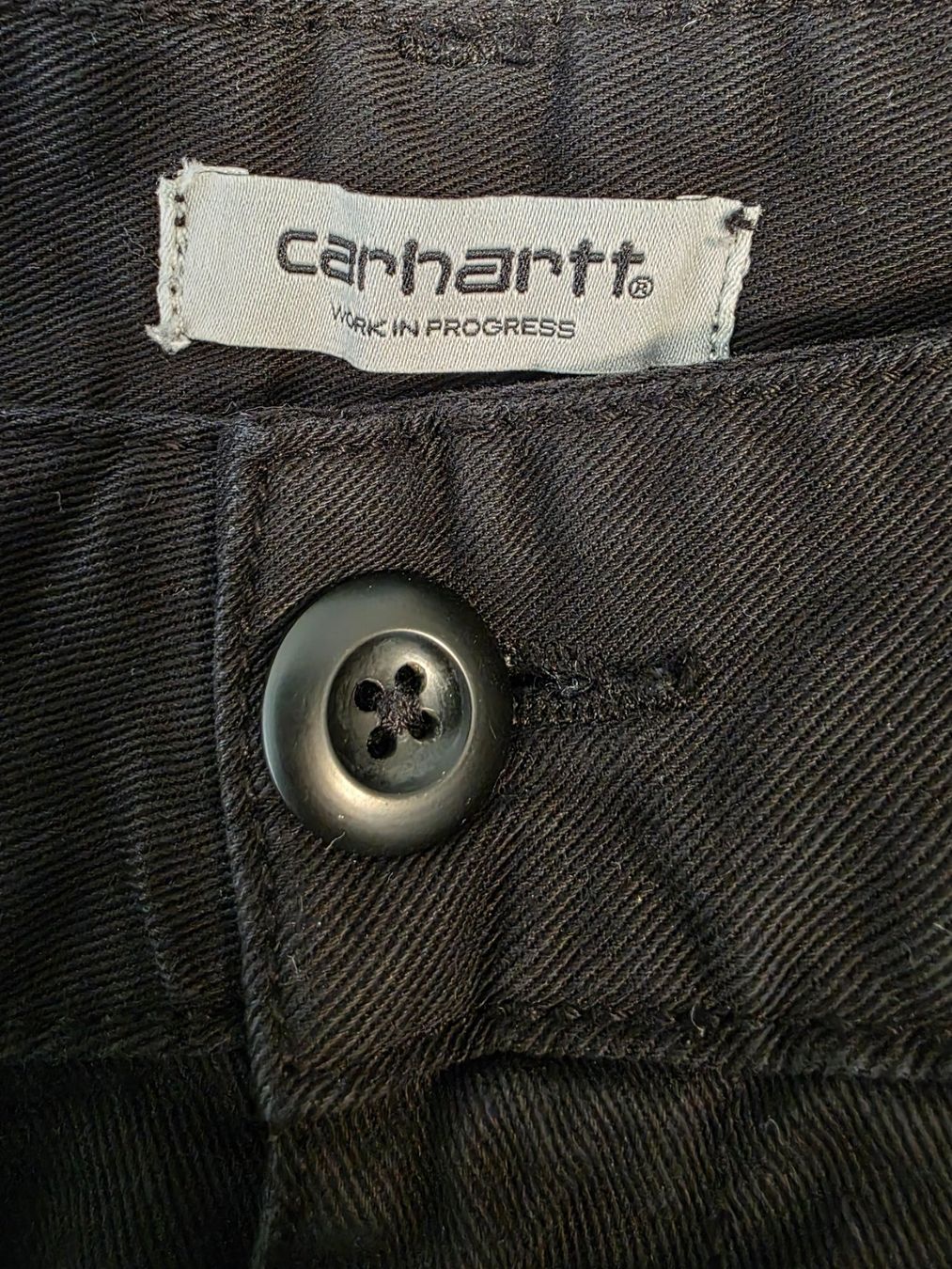 Carhartt Pantalons: Schwarze Cargohose Carhartt – D'occasion à Rothenfluh par sel_j856 2
